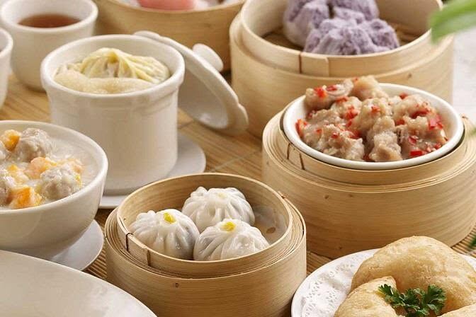 烧卖排骨叉烧包等竹笼点心