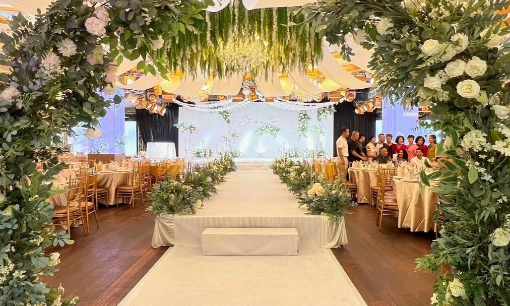 绿植花园婚礼通道